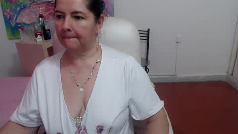 Snapshot of leonela_69 chatting on October 2025 02:07:01 PM leonela online show from October 2025 02:07:01 PM