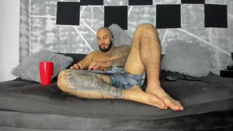 Snapshot of leonidas_k18 chatting on May 2026 02:50:01 AM ANDRES online show from May 2026 02:50:01 AM