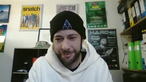 Snapshot of leonidascum chatting on February 2026 09:46:01 AM leonidascum online show from February 2026 09:46:01 AM