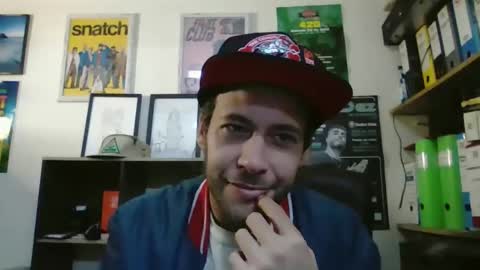 Snapshot of leonidascum chatting on February 2026 12:11:01 PM leonidascum online show from February 2026 12:11:01 PM