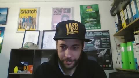 Snapshot of leonidascum chatting on April 2026 08:04:01 AM leonidascum online show from April 2026 08:04:01 AM