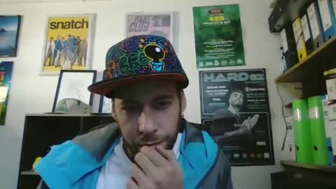 Snapshot of leonidascum chatting on April 2026 09:24:02 AM leonidascum online show from April 2026 09:24:02 AM