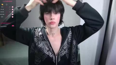 leonkissboy online show from February 2026 12:28:01 AM