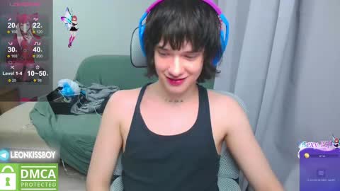 leonkissboy online show from April 2026 06:01:02 PM