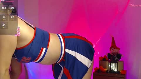My name is Leonora  Pleasures to see you  Follow me here and instagram  online show from October 2025 10:29:02 PM