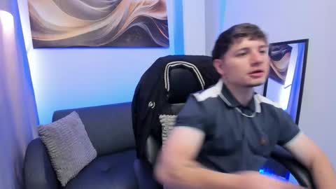 Leo  online show from February 2026 04:40:02 AM