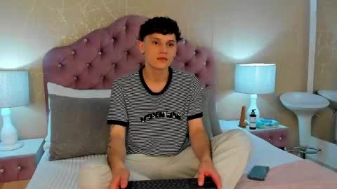 Snapshot of lephystar chatting on June 2026 04:15:01 AM LephyStar online show from June 2026 04:15:01 AM