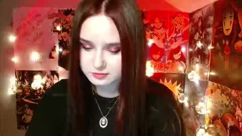 little secret online show from November 2025 06:12:01 PM