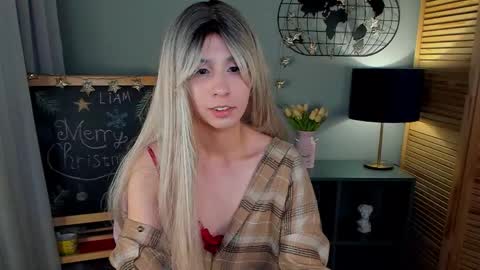 Eveline online show from January 2026 01:43:01 AM