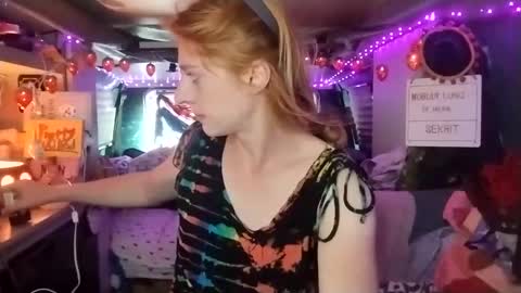 LesleyGumGrass- The Boring Trans girl online show from October 2025 05:53:02 PM