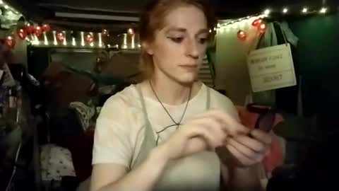 Snapshot of lesleygumgrass chatting on June 2026 04:25:01 AM LesleyGumGrass- The Boring Trans girl online show from June 2026 04:25:01 AM