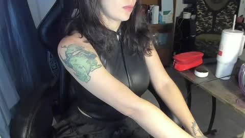 lestatdlion online show from April 2026 12:43:01 PM