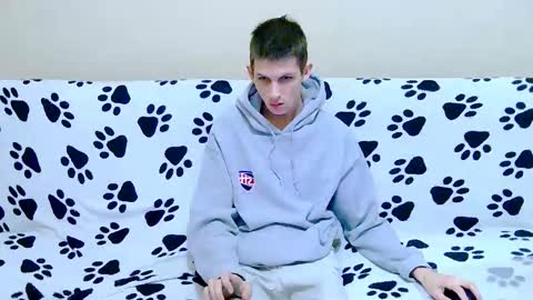 lester_broo online show from February 2026 06:18:02 AM