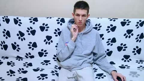 lester_broo online show from May 2026 11:21:01 PM