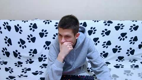 lester_broo online show from May 2026 10:37:02 PM