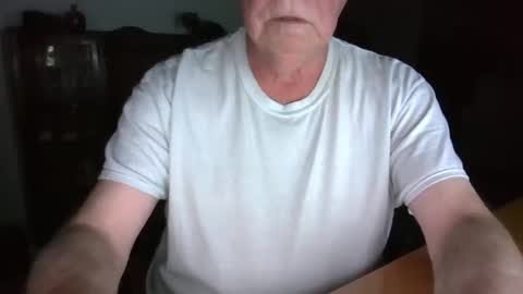 Snapshot of letscum2gether0 chatting on May 2026 01:44:01 AM letscum2gether0 online show from May 2026 01:44:01 AM