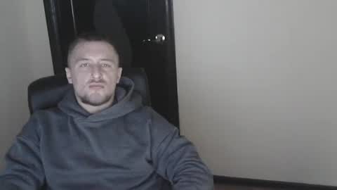 lev1ngston online show from December 2024 02:52:02 PM