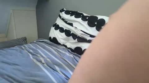 Snapshot of lewenzi chatting on September 2025 01:38:02 PM lewenzi online show from September 2025 01:38:02 PM