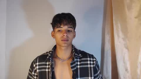 i  am lewis ly EDUARDO MEMDOZA15 online show from February 2026 06:11:01 PM