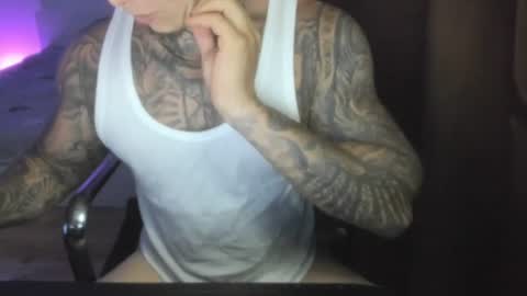 Snapshot of lewis_muscleee chatting on June 2026 05:25:01 PM blablablack online show from June 2026 05:25:01 PM