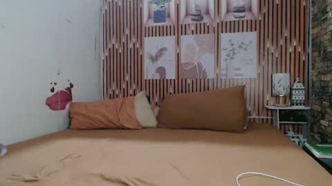 Snapshot of lexi818 chatting on May 2026 12:01:02 PM lexianna online show from May 2026 12:01:02 PM