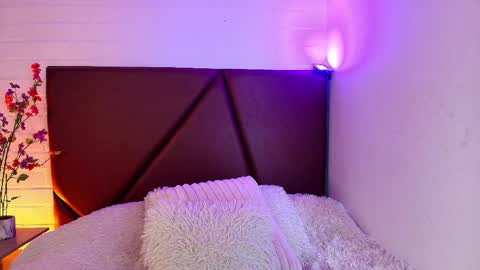 Lexi Howard  online show from April 2026 04:56:01 AM