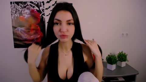 Alexia online show from February 2025 10:39:01 AM