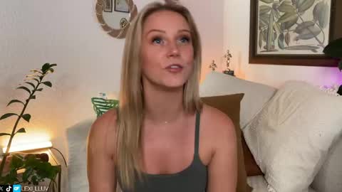 Snapshot of lexi_luv chatting on April 2026 11:52:02 PM Lexi online show from April 2026 11:52:02 PM
