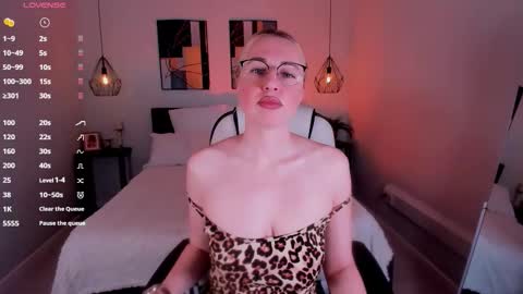 Lexy - Follow me online show from December 2025 07:03:02 AM