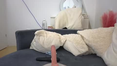 Snapshot of lexi_u_ chatting on December 2024 08:04:02 AM LEXXY online show from December 2024 08:04:02 AM