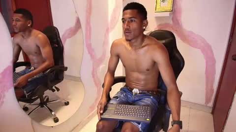 Lexi  Derek online show from September 2025 02:53:01 PM