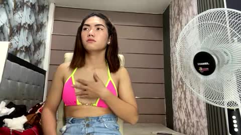 Snapshot of lexie_blonde chatting on June 2026 06:41:01 PM lexie_blonde online show from June 2026 06:41:01 PM