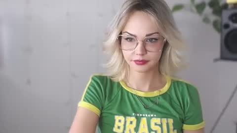 Lexie online show from January 2025 11:03:02 AM