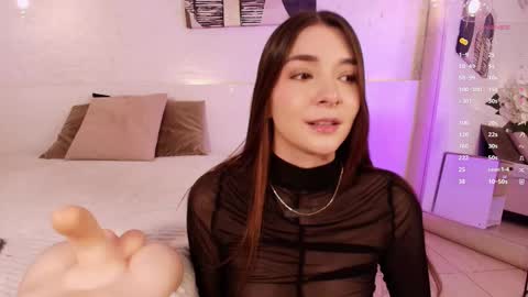 Lexie  online show from March 2025 12:12:01 PM