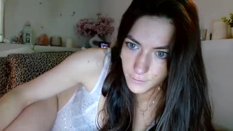 Snapshot of lexiel0veswood chatting on May 2026 01:42:02 PM lexiel0veswood online show from May 2026 01:42:02 PM