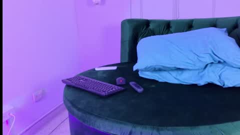 lexielancaster cr online show from August 2026 08:22:02 PM