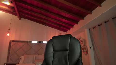 Lexie  online show from January 2025 11:50:01 PM