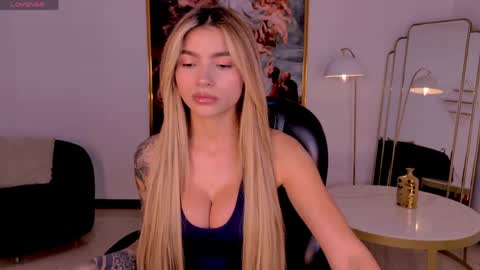 Snapshot of lexiewayne chatting on June 2026 07:52:01 PM Lexie online show from June 2026 07:52:01 PM