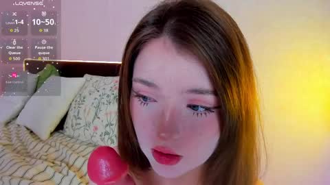 Snapshot of lexxxxxxi chatting on April 2026 06:58:01 PM lexi miu online show from April 2026 06:58:01 PM
