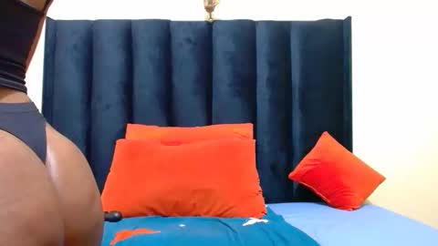 Silindile Caroline Madlala online show from October 2025 06:38:02 PM