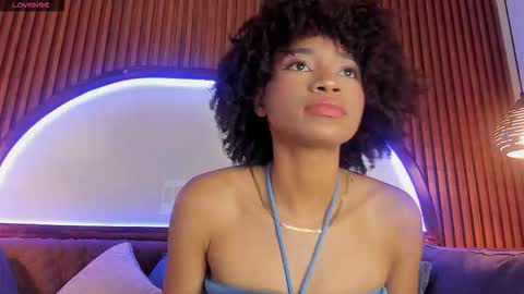 lexyskye online show from October 2025 11:50:01 AM