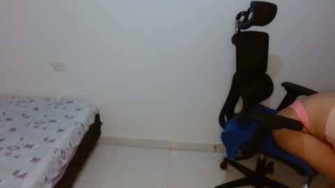 leydy_day online show from November 2025 09:24:02 PM