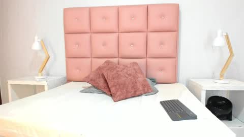 lhiamfitt online show from November 2025 04:40:02 PM