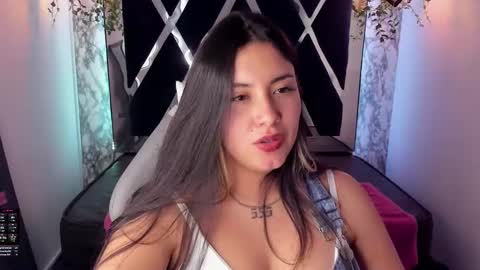 Lia  online show from January 2025 05:20:01 PM