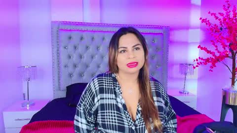 Lia  online show from October 2025 02:11:02 AM