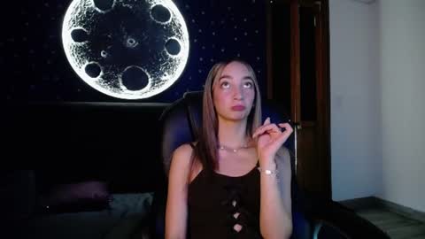 Snapshot of lia_bloom22 chatting on June 2026 08:07:01 PM Lia online show from June 2026 08:07:01 PM