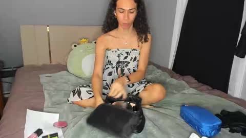 Snapshot of lia_hdz chatting on November 2025 04:18:01 AM Kabroncita online show from November 2025 04:18:01 AM