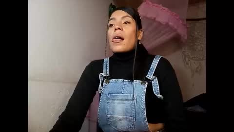 Lia online show from January 2025 10:01:01 PM