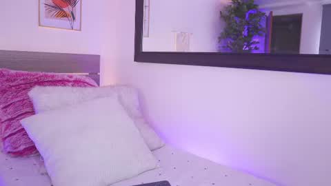 Snapshot of lia_mackenzie chatting on July 2026 02:32:02 PM liaa online show from July 2026 02:32:02 PM