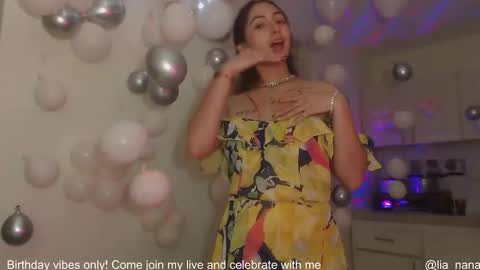 Lia  online show from October 2025 11:24:02 PM